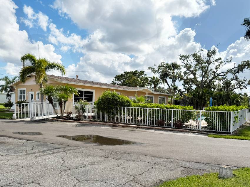 Palm Grove - Mobile Home Community